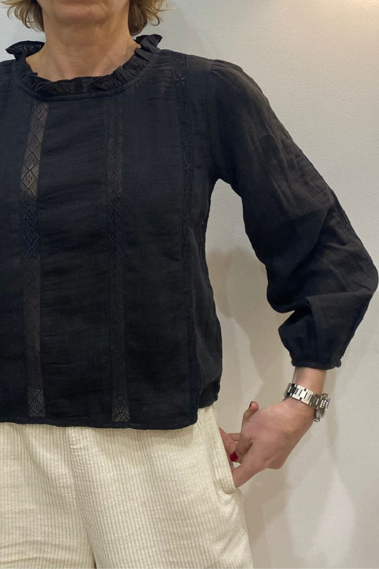 BLOUSE BLANCHE BIS 2
